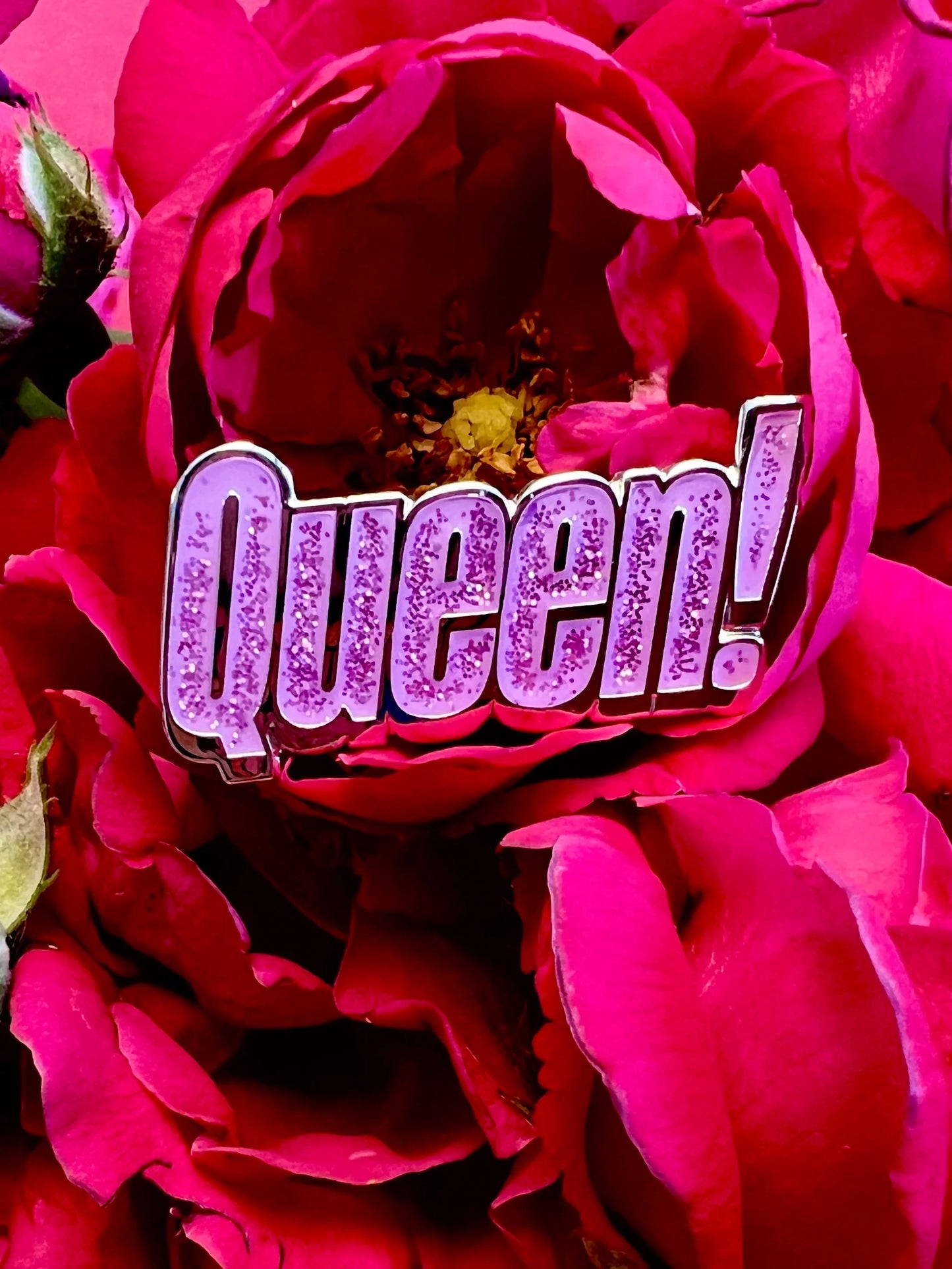 QUEEN! Logo Enamel Pin