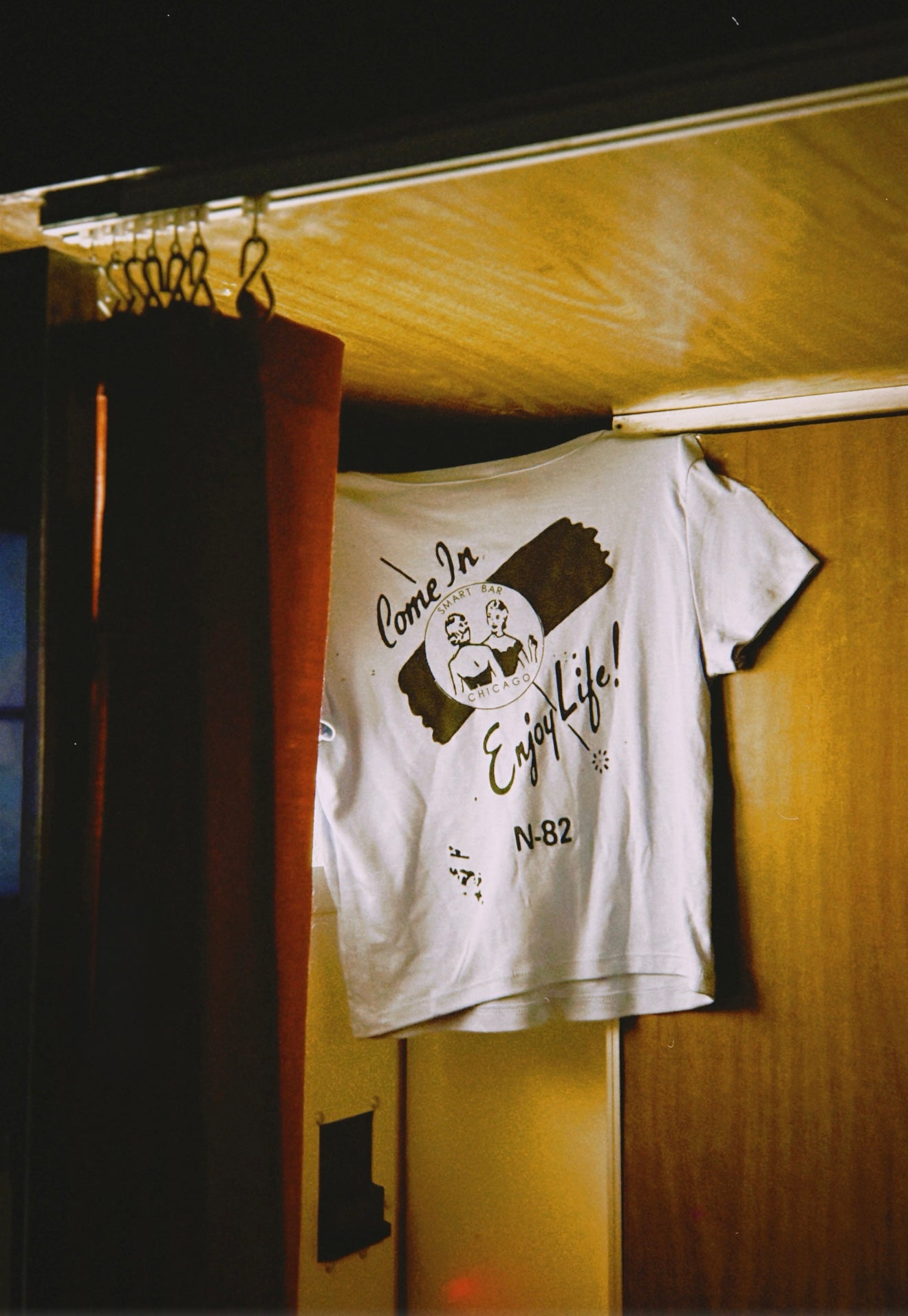 Come In and Enjoy Life smartbar baby tee